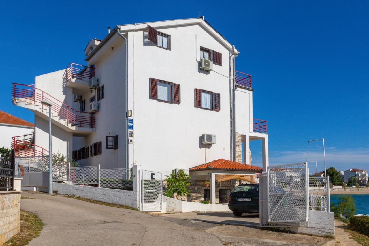 רוגוזניצה Apartments Villa Zrinka - Last Season Ever! מראה חיצוני תמונה