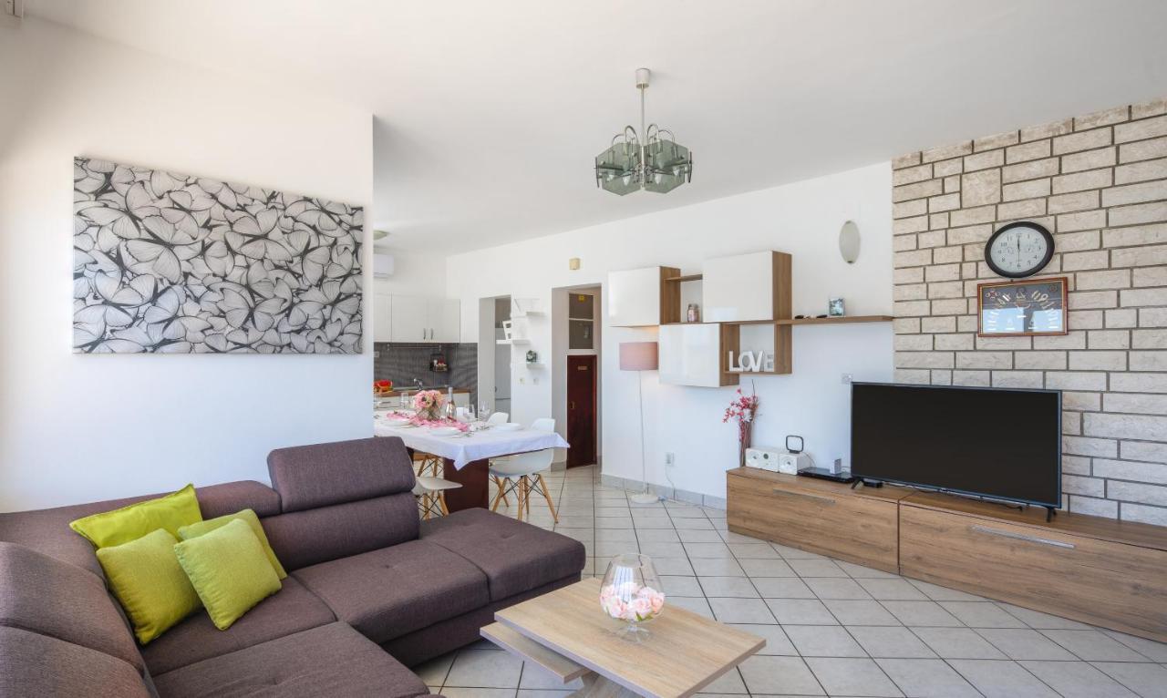 רוגוזניצה Apartments Villa Zrinka - Last Season Ever! מראה חיצוני תמונה