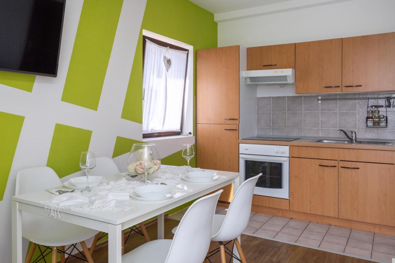 רוגוזניצה Apartments Villa Zrinka - Last Season Ever! מראה חיצוני תמונה