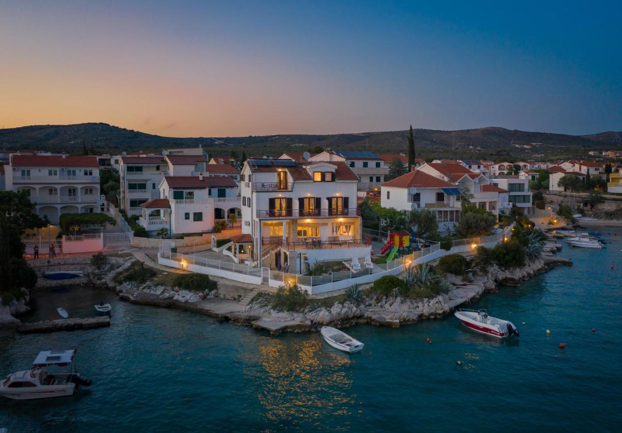 רוגוזניצה Apartments Villa Zrinka - Last Season Ever! מראה חיצוני תמונה